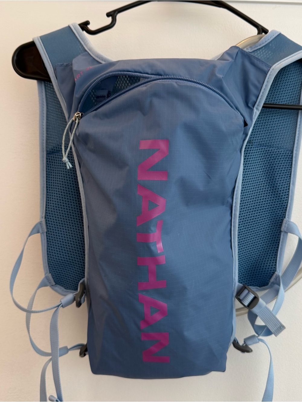 Nathan QuickStart 4L Hydration Pack in Slate Blue with Pink Logo